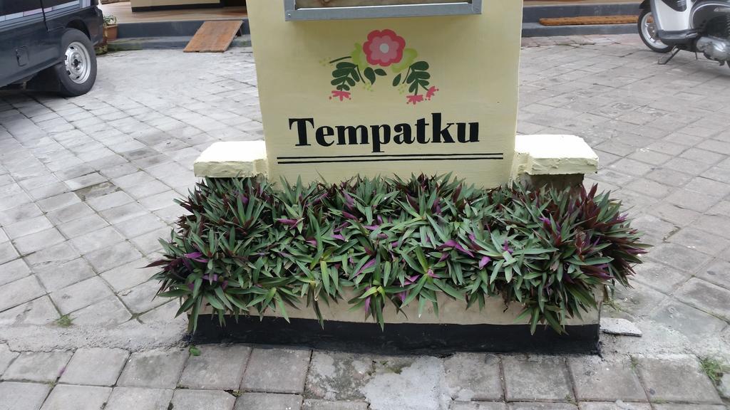 Tempatku Indonesian Restaurant And Rooms Senggigi Exterior foto